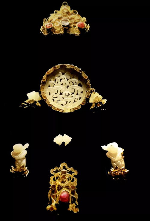 明代佩飾的題材與工藝 中國古代金銀首飾的璀璨華章